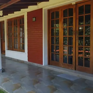 No.11 Uptown Econostay Alloggio in famiglia Kandy